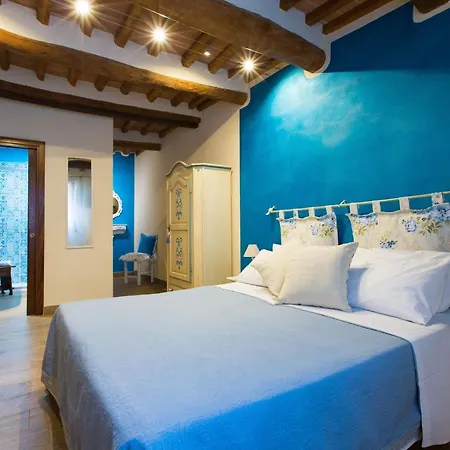 Mainardi 16 Central Charming - Parking Included-2
