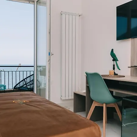 Frontemare Suite-2