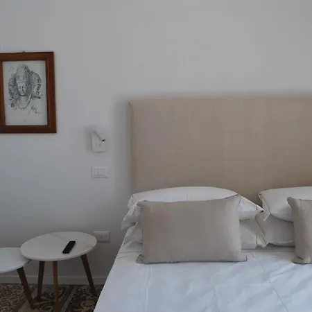 Palazzo Del Cavaliere-2