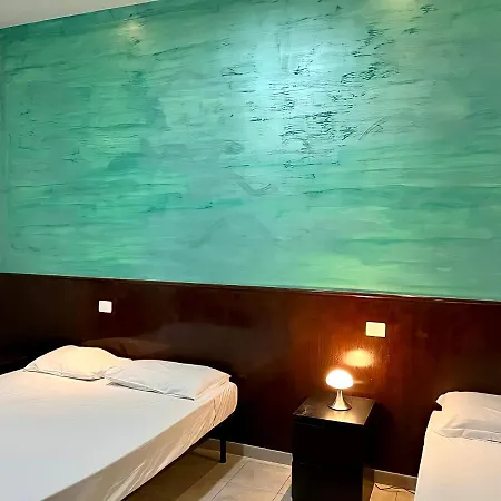 Rome Termini Rooms 4-3