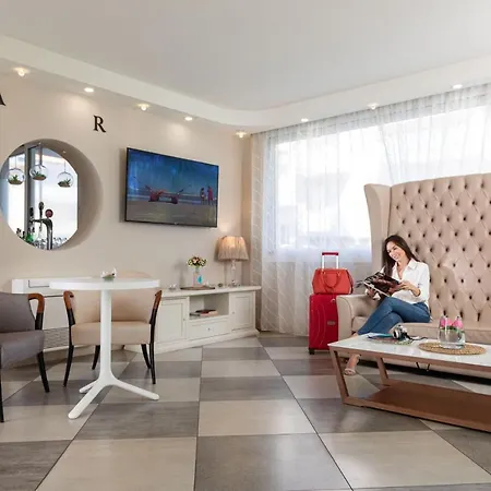 Nero D'Avorio Apartments-2