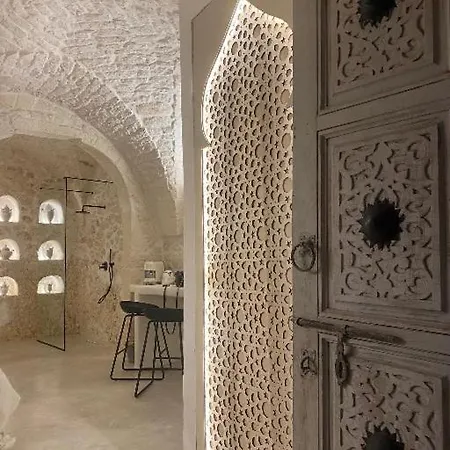 Alesia Luxury Cave-2