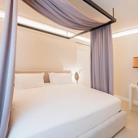 Naxi Suites-2