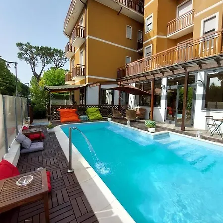 Maison Des Roses-2