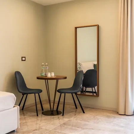 Solmaris Tropea City Center - Rooms & Suites - Private Parking-2