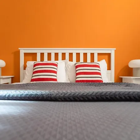 Zaira B&B-3