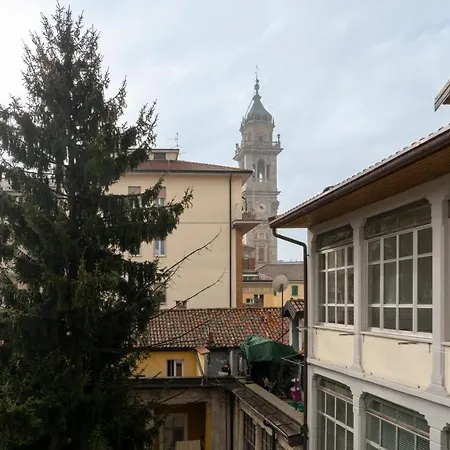 Varese Suites-3