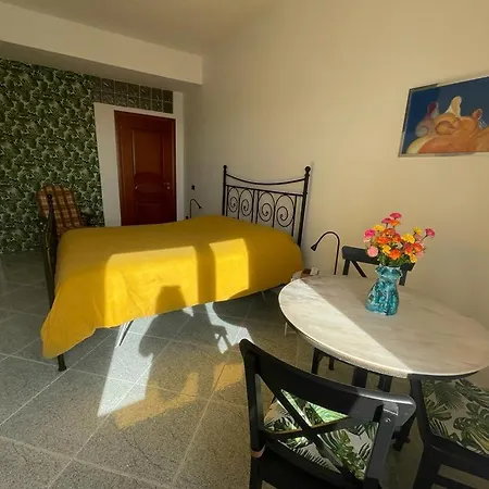 Vista Capri-2