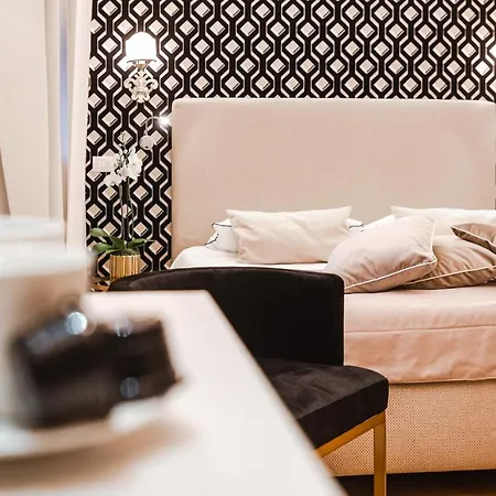 Ebl Luxury Home-3