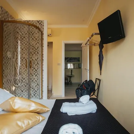 Rome Trevi Rooms & Apartments-3