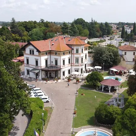 Hotel Villa Stucky-2