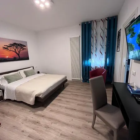 Verona Rooms 109-3