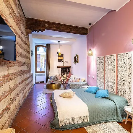 White & Gold Suite Verona-2