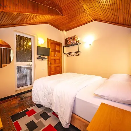Hotel Pik Loti-2