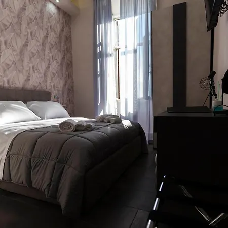 Julia Luxury Suite Rome-3