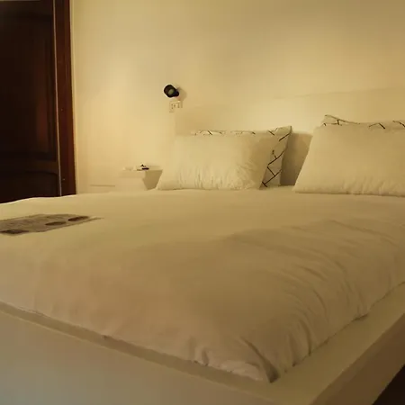 B-Guest House-3