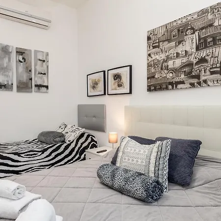 Julius Caesar Home-2