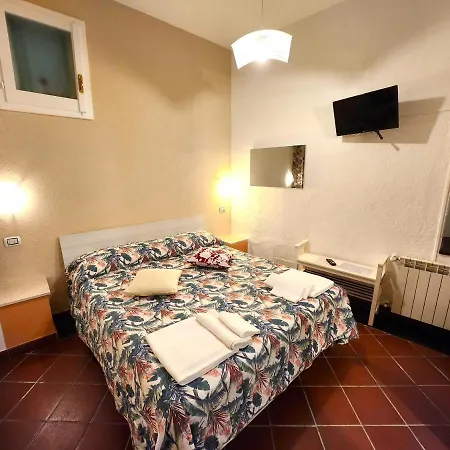 Bed&Breakfast LE QUATTRO STAGIONI-2