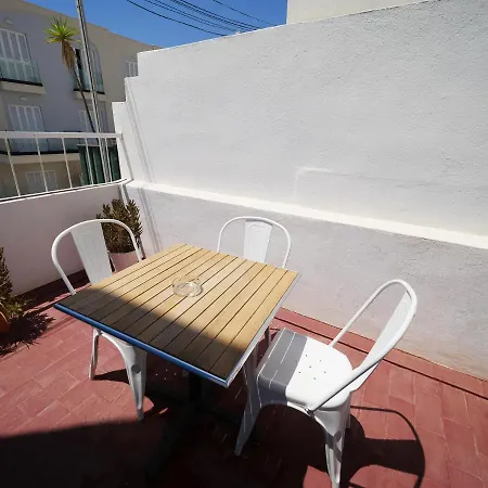 Hostal Giramundo-2