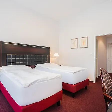 EA Hotel Tosca-2