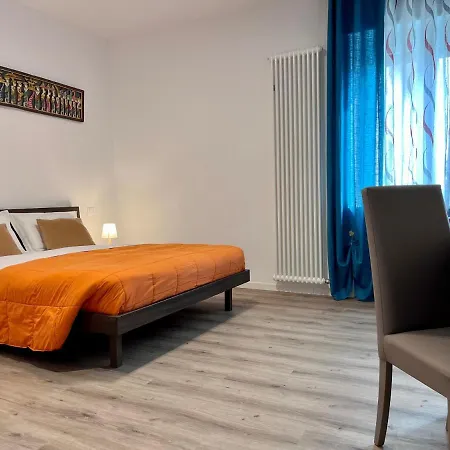 Verona Rooms 109-2