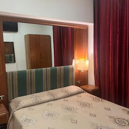 Terminal Guest House 24-2