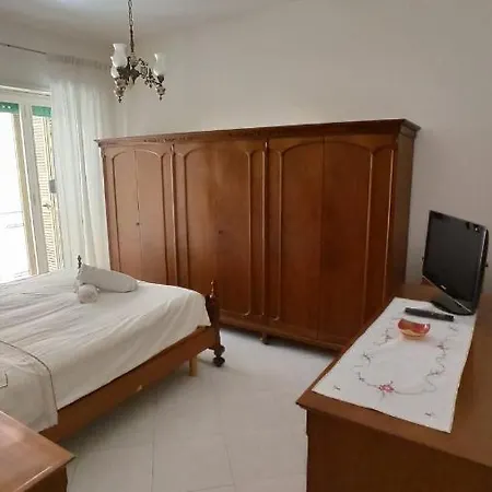 Chicco'S Suite-2