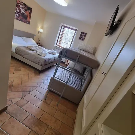 Lucyben Guesthouse-2