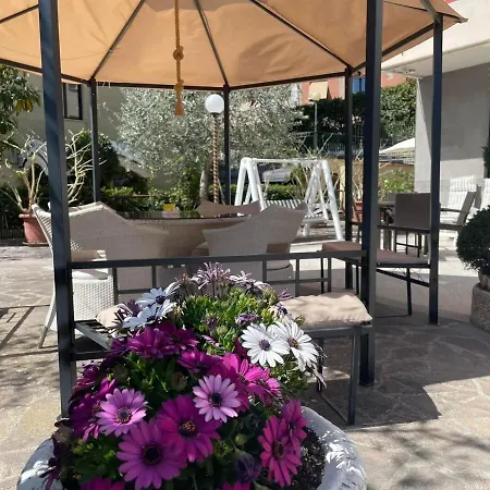 Hotel Cristina-3