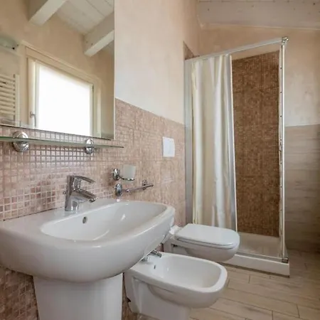 Affittacamere Borgo Roma-2