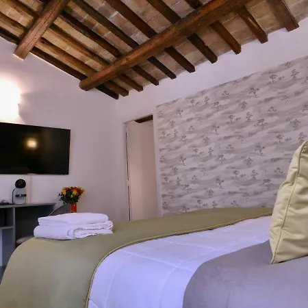 Helmirage Suite Trevi-3