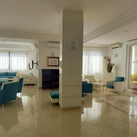 Bikini Hotel-2