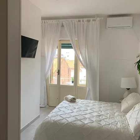 Maison Floria Locazione Turistica-3