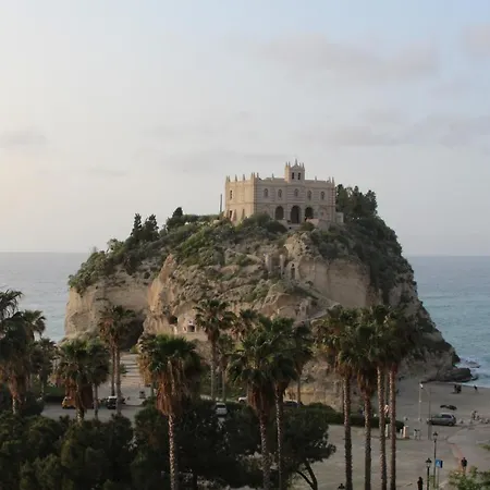 MaLù BEST Rooms - Tropea-3