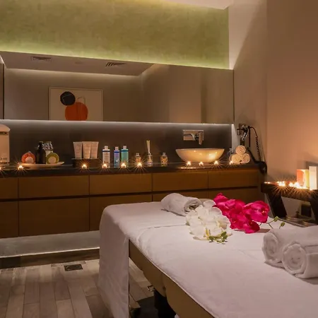 Al Khoory Courtyard Hotel-2