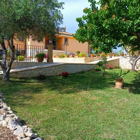 Il Poggetto Marzamemi B&B-3