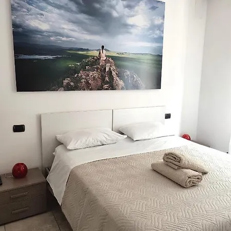 Easy Stay Verona Rooms-3