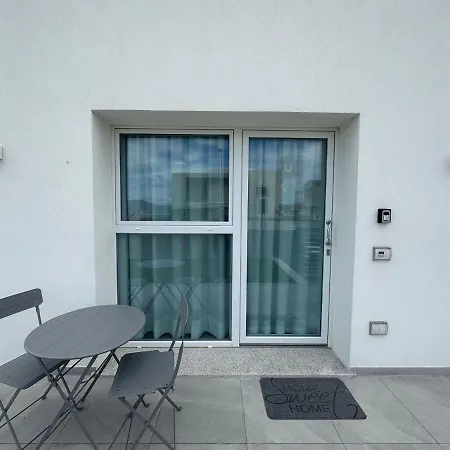 Artemisia Home-2