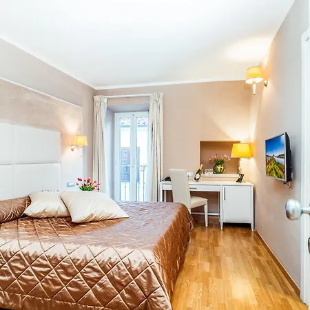 Hotel Centrale-2