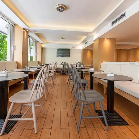 Parnon Hotel-2