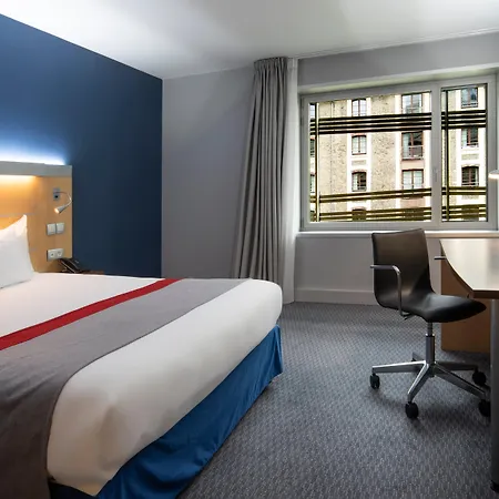 Holiday Inn Express Paris-Canal De La Villette By Ihg-3