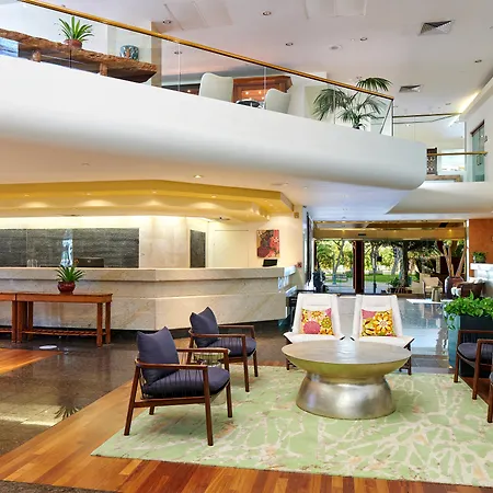 Luana Waikiki Hotel & Suites-3