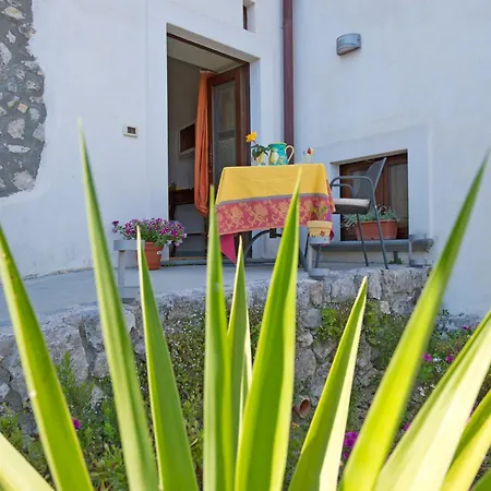 L'Antico Borgo Dei Limoni-3