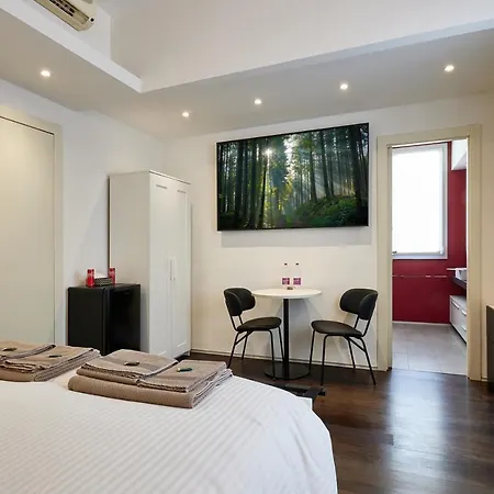 Suite In Town-2
