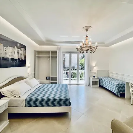 Palazzo Mauro Sorrento Luxury Rooms-2