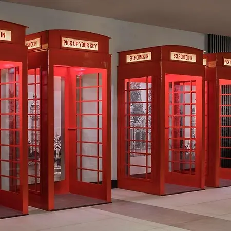 Radisson Red London Heathrow-2