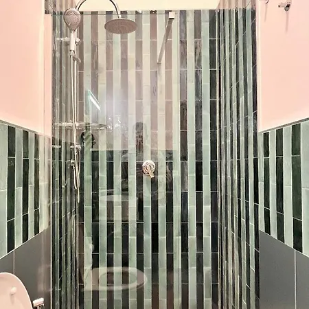 Portico 32-2