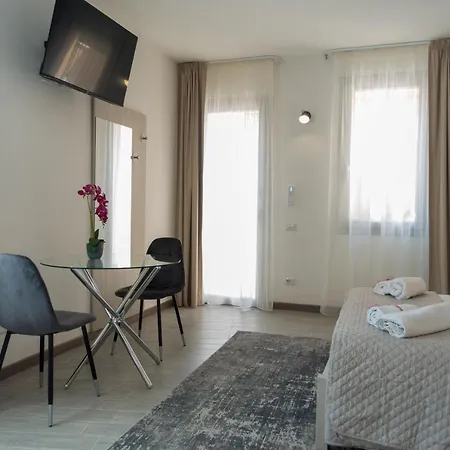 Green Guest House-3