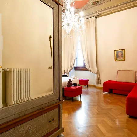 N4U Guest House Florence-2