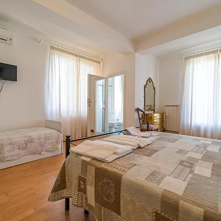 Villa Ray-2